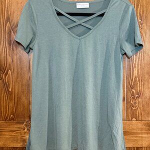 Bobbie Brooks Sage Green Top – Women’s Small